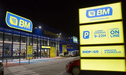 Casi un tercio de la plantilla del supermercado BM abierto ayer en Boadilla se ha contratado por SILBO