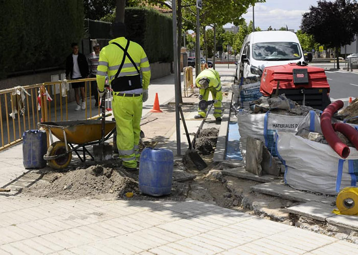 Avanza la renovación integral del alumbrado en la avenida Isabel de Farnesio