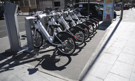 El servicio de alquiler de bicicletas eléctricas cuenta ya con más de 900 abonados