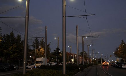 Metro Ligero ilumina su trazado al paso por el área urbana de Boadilla para aumentar la seguridad