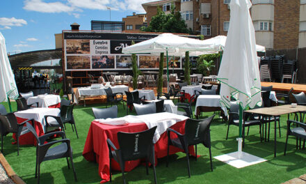 El restaurante La Abuela Lola inaugura el verano con su gran terraza con chill out