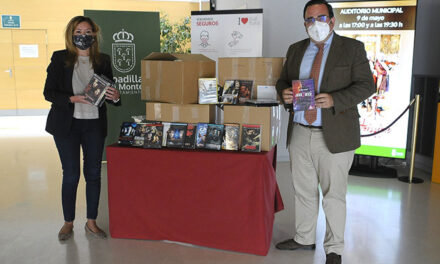 La empresa distribuidora eONESpain dona 500 DVD y Blu-ray para la nueva biblioteca y el centro de mayores Juan González de Uzqueta