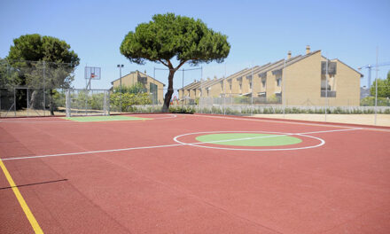 Abierta la nueva pista para fútbol sala y baloncesto de Cabo de Peñas