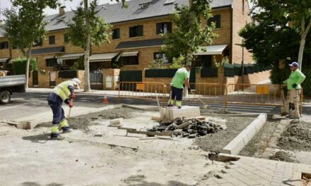 En marcha las actuaciones de mejora en la calle Manuel de Falla para aumentar la seguridad de los peatones