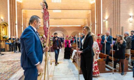 La Hermandad Nuestra Señora del Rocío de Pozuelo nombra Hermano de Honor al Ayuntamiento de Pozuelo