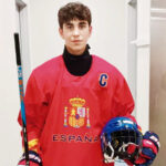Iván Román Motila, estudiante y jugador olímpico de hockey sobre hielo Sub-16