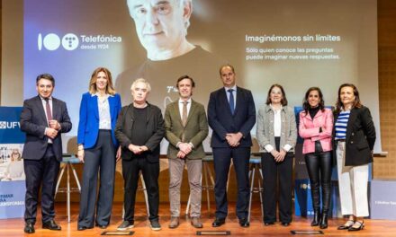 La alcaldesa y el consejero de Digitalización inauguran una jornada sobre innovación en la Universidad Francisco de Vitoria