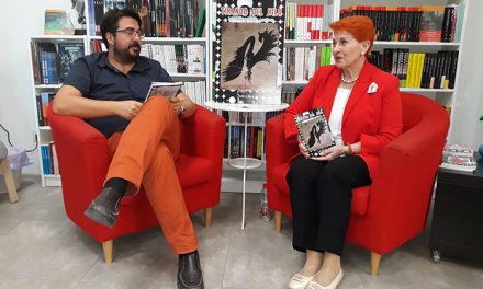 RosaMari Lorenzo Aguilera presenta ‘Tirando del hilo’, una novela negra que te enganchará desde el principio