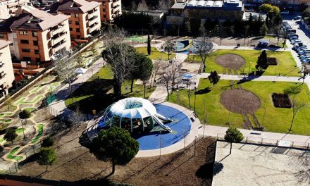 Inaugurado el parque Miguel Hernández que cuenta con una amplia zona de juegos de inclusión
