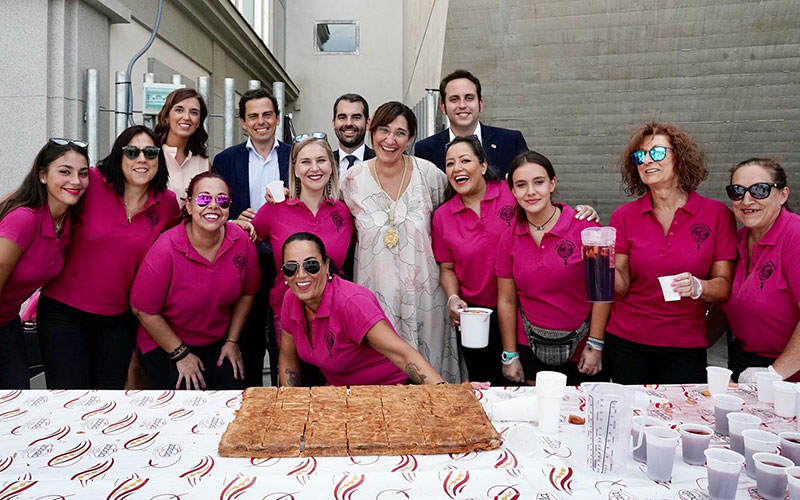 Pozuelo de Alarcón rindió honores a su Patrona y con la  Solemne Procesión por el centro de la ciudad
