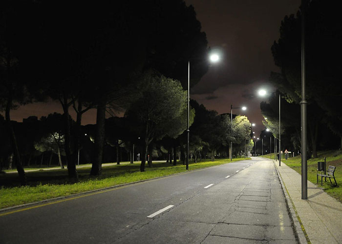 Renovación integral de la iluminación en la urbanización Montepríncipe