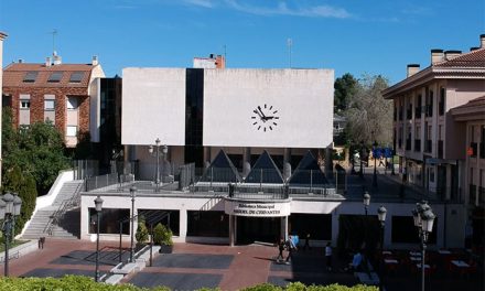 Talleres de ciberseguridad y tecnológicos para familias en la Biblioteca Municipal Miguel de Cervantes