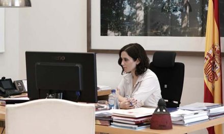 Díaz Ayuso: «Ruego material para salvar vidas y proteger a los profesionales sanitarios»