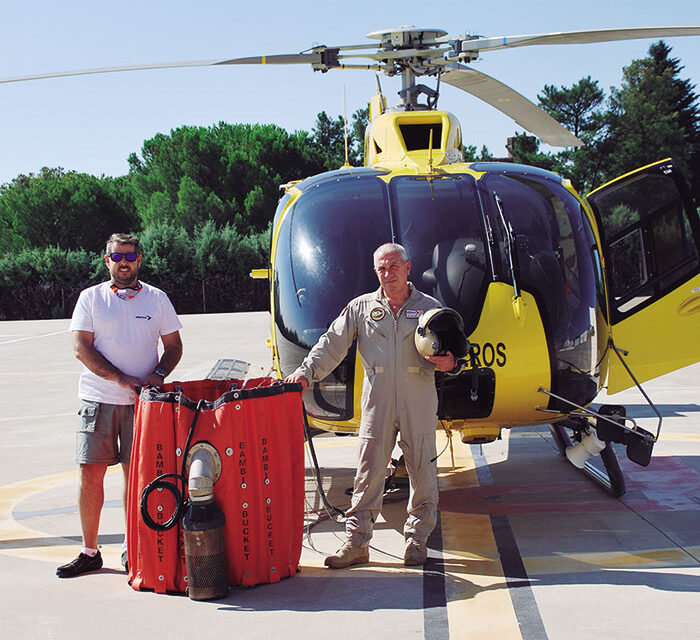 Francisco Lucas* y Juan Cruz Nicolás, comandantes e instructor* y pilotos de helicópteros contra incendios