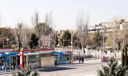 Metro Ligero Oeste desarrolla una nueva señal tranviaria para mejorar la seguridad de la comunidad