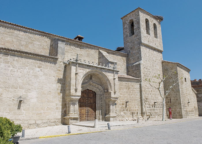 Iglesia de Santiago Apóstol de Villa del Prado