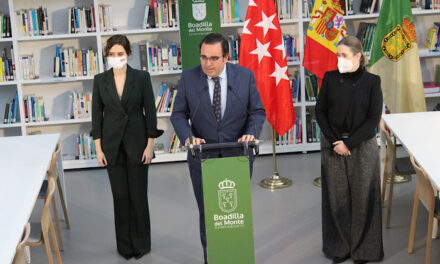 La presidenta de la Comunidad de Madrid ha inaugurado hoy la Biblioteca Princesa Doña Leonor en Boadilla del Monte