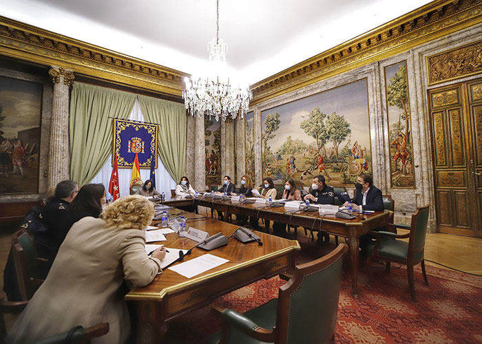 La alcaldesa de Pozuelo y la delegada del Gobierno en Madrid participan en la reunión de coordinación sobre el Sistema VioGén