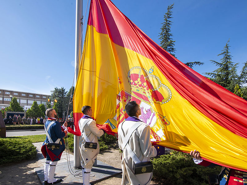 Pozuelo de Alarcón celebra el acto de Homenaje a la Bandera de España