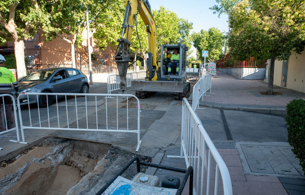 El Canal comienza las obras para renovar la red de abastecimiento de agua en Las Eras y el casco