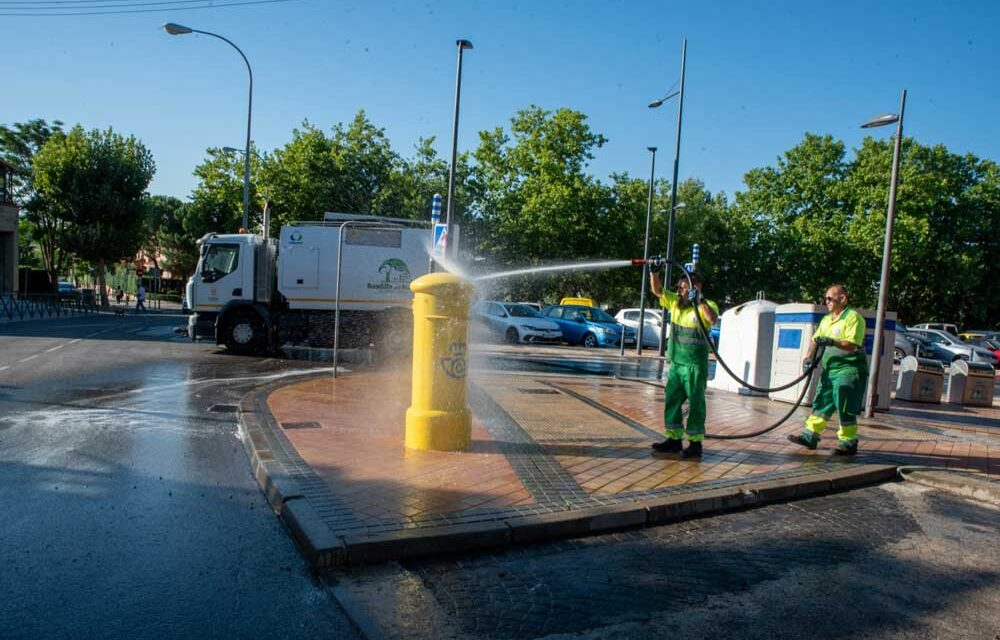 Continúan las limpiezas especiales en la zona de Las Eras