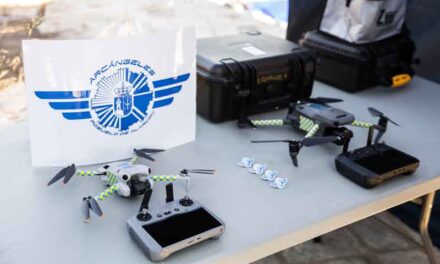 La Policía Municipal de Pozuelo mejora sus medios con una unidad de drones y nuevas pistolas taser