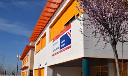 Curso de capacitación digital para adultos en el IES Isabel La Católica