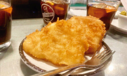 Casa Revuelta. Espectacular pincho de bacalao rebozado en Madrid