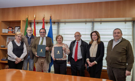 Renovado el convenio con la Asociación de Mayores por el que reciben 150.000 euros de subvención