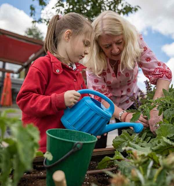 El British Council School apuesta por la jardinería como herramienta de aprendizaje transversal para los niños