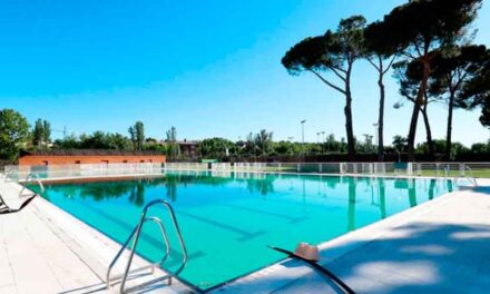 La piscina de verano del polideportivo Carlos Ruiz abre este sábado 14 de junio