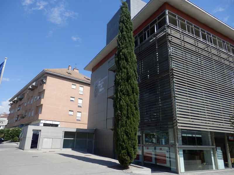 Boadilla lanza un nuevo Programa de Asistencia Material Básica para familias con menores a su cargo