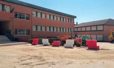 El Ayuntamiento aprovecha el verano para realizar obras y mejoras en distintos colegios públicos de la ciudad