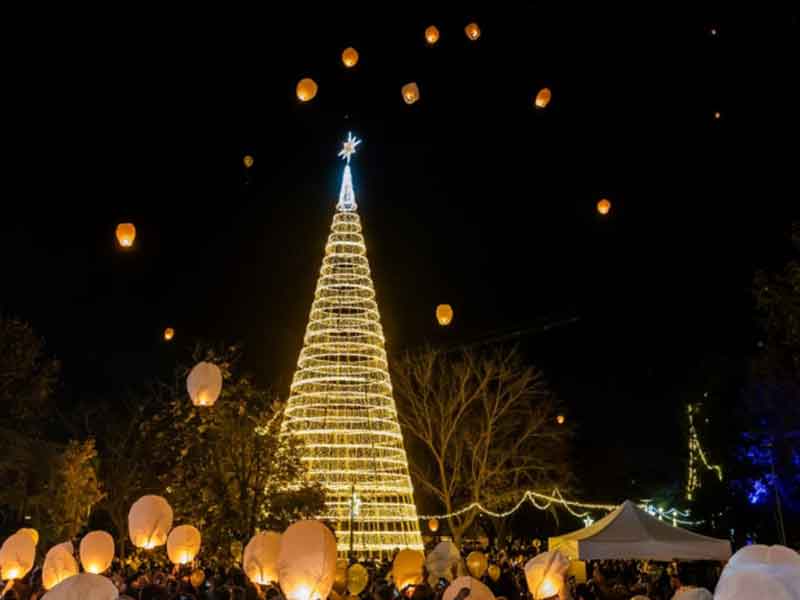 Pozuelo de Alarcón da la bienvenida a la Navidad con el tradicional encendido de luces y la inauguración del parque navideño en Prados de Torrejón