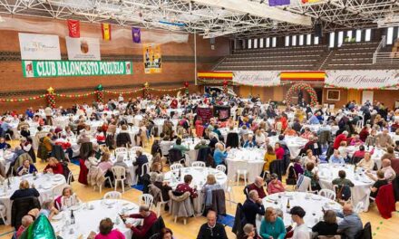 Más de 450 mayores de Pozuelo celebraron su tradicional comida de Navidad
