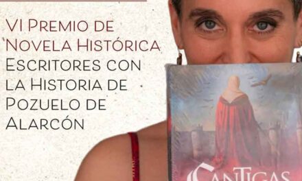 Nieves Muñoz gana el VI Premio Escritores con la Historia de Pozuelo de Alarcón por su novela ‘Cantigas de Sangre’