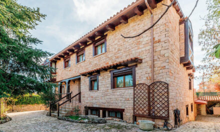 El encanto de lo rústico protagonista de esta gran casa de campo