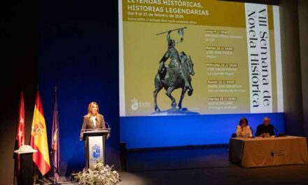 Lleno absoluto en la primera jornada de la VIII Semana de Novela Histórica en Pozuelo