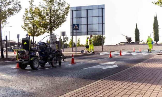 El Ayuntamiento realiza la campaña anual de renovación de pintura vial